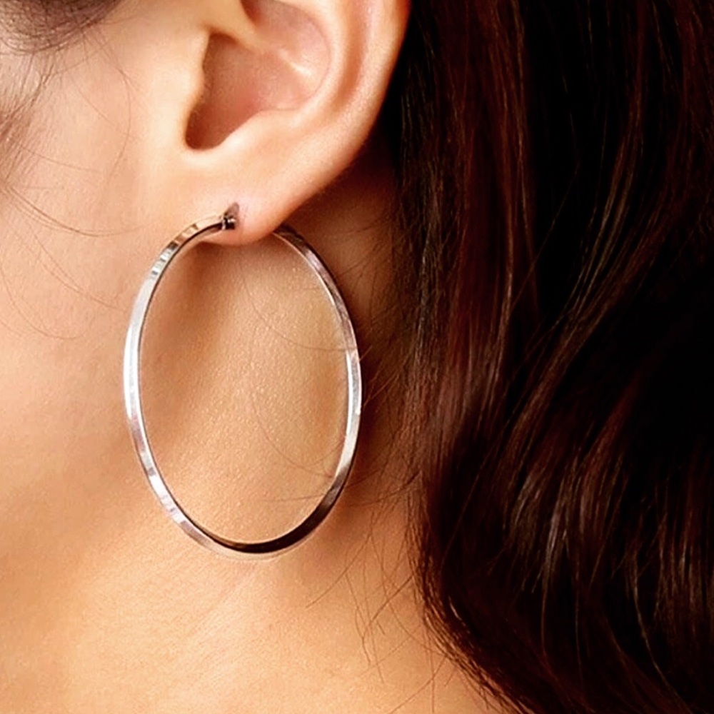 ✨🦋New Stainless Steel Hoops Earrings🦋✨